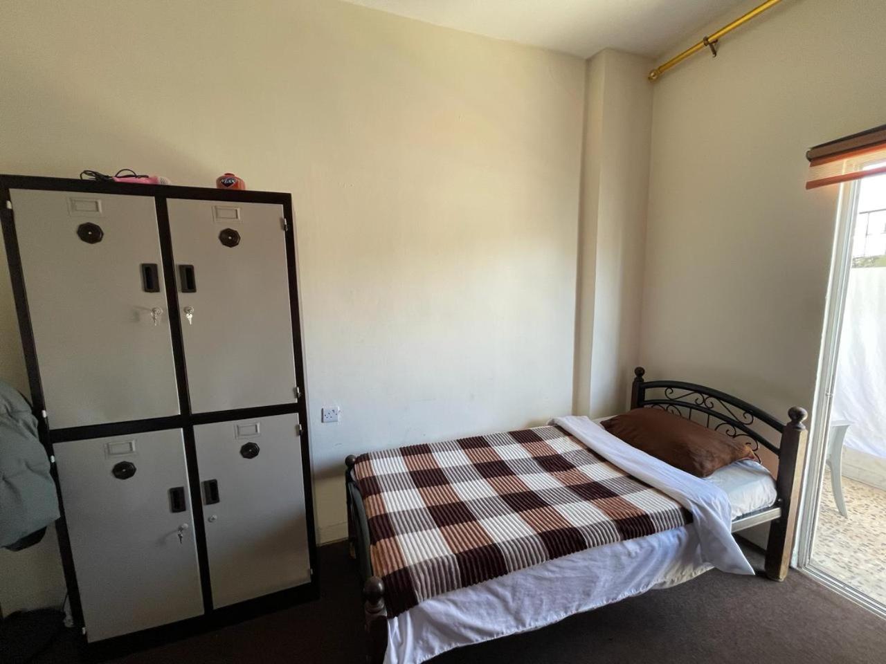 Pizza Street Hostel العقبة المظهر الخارجي الصورة