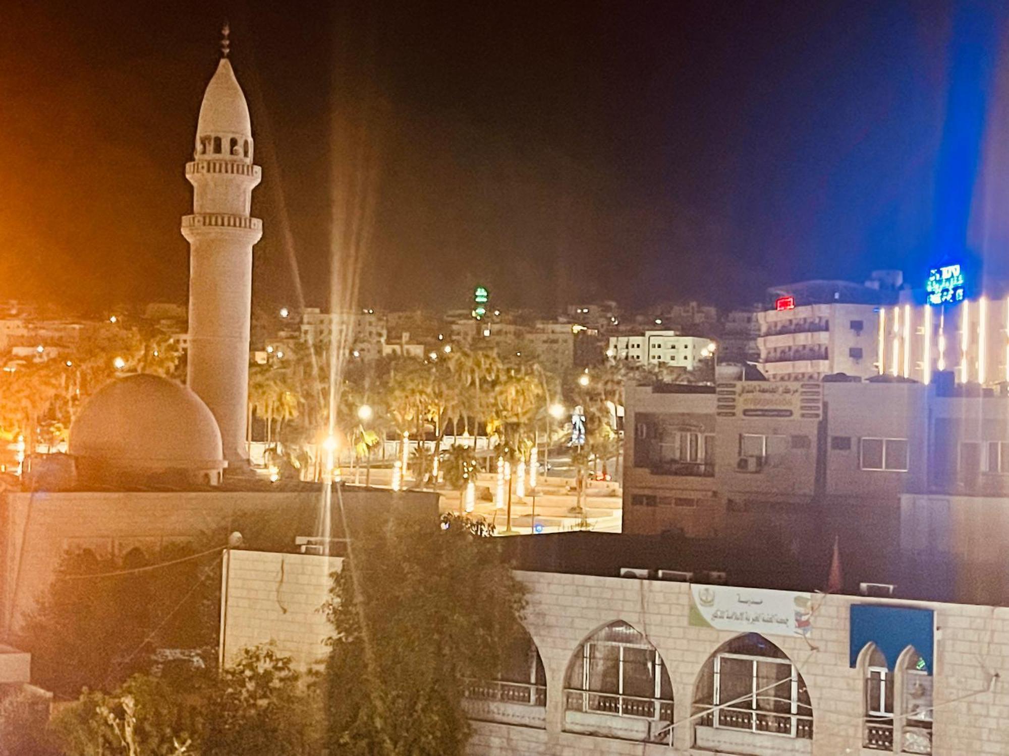 Pizza Street Hostel العقبة المظهر الخارجي الصورة