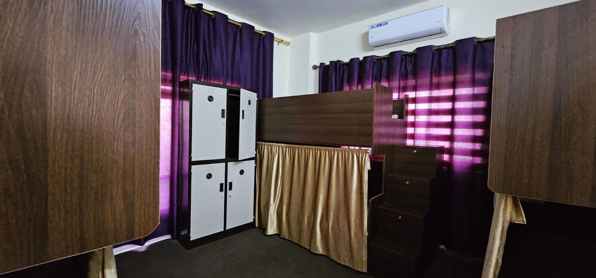 Pizza Street Hostel العقبة المظهر الخارجي الصورة