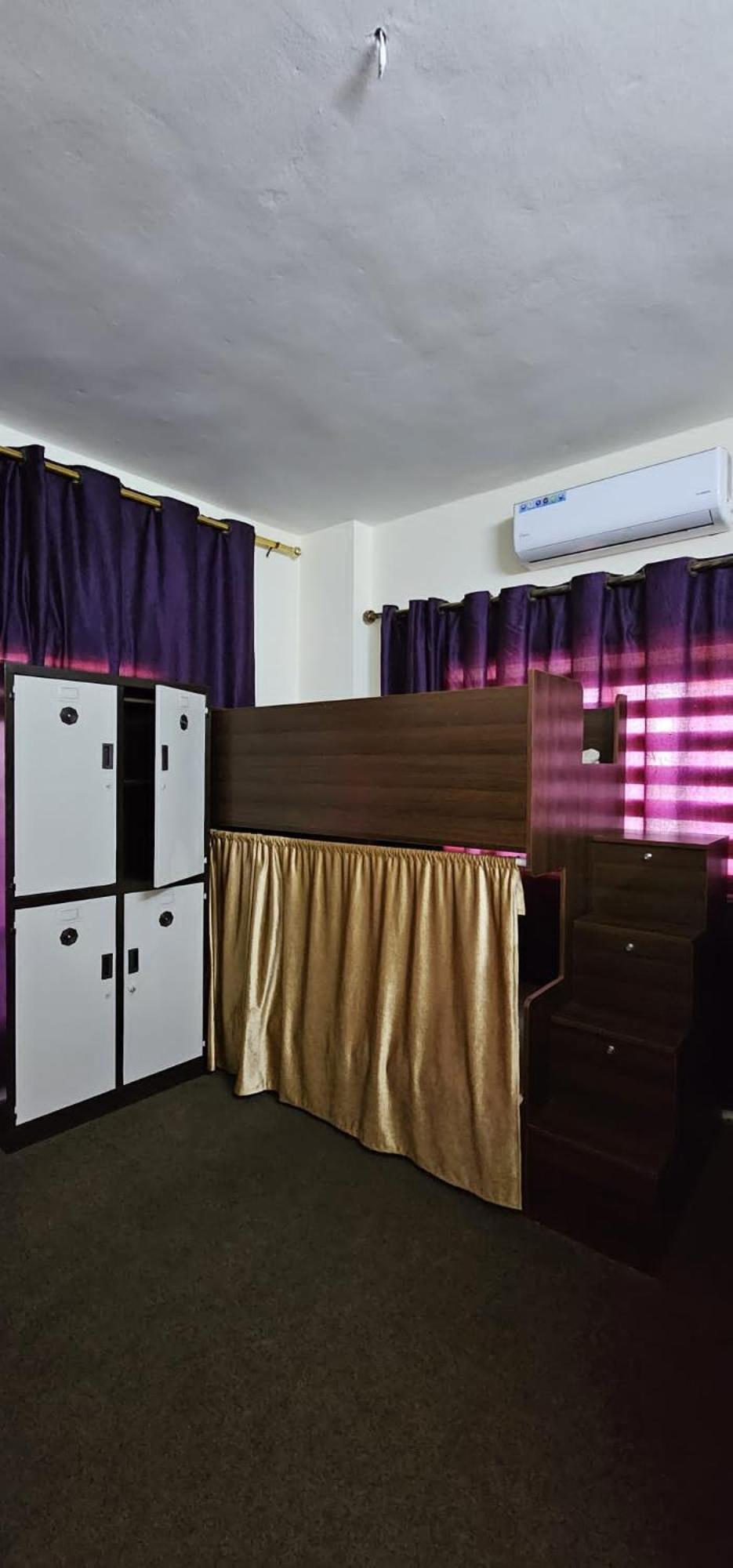Pizza Street Hostel العقبة المظهر الخارجي الصورة