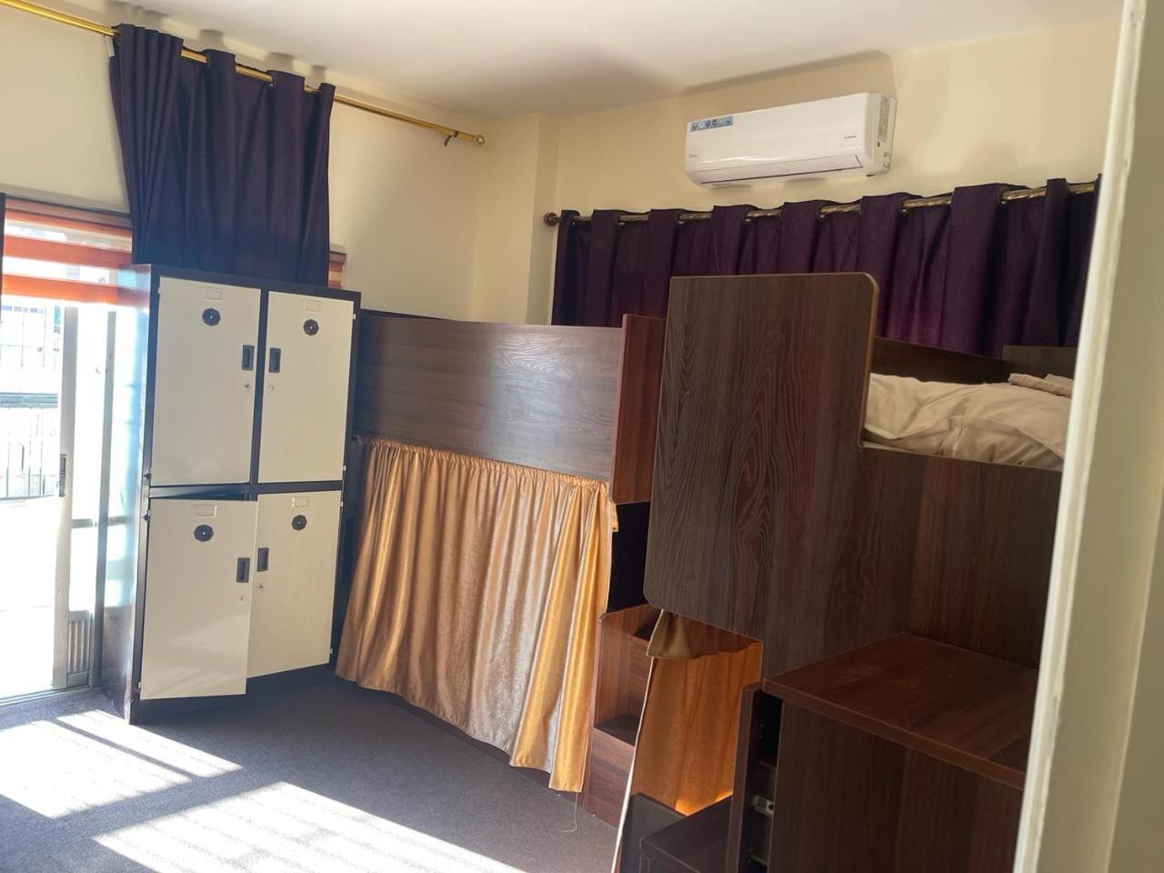 Pizza Street Hostel العقبة المظهر الخارجي الصورة