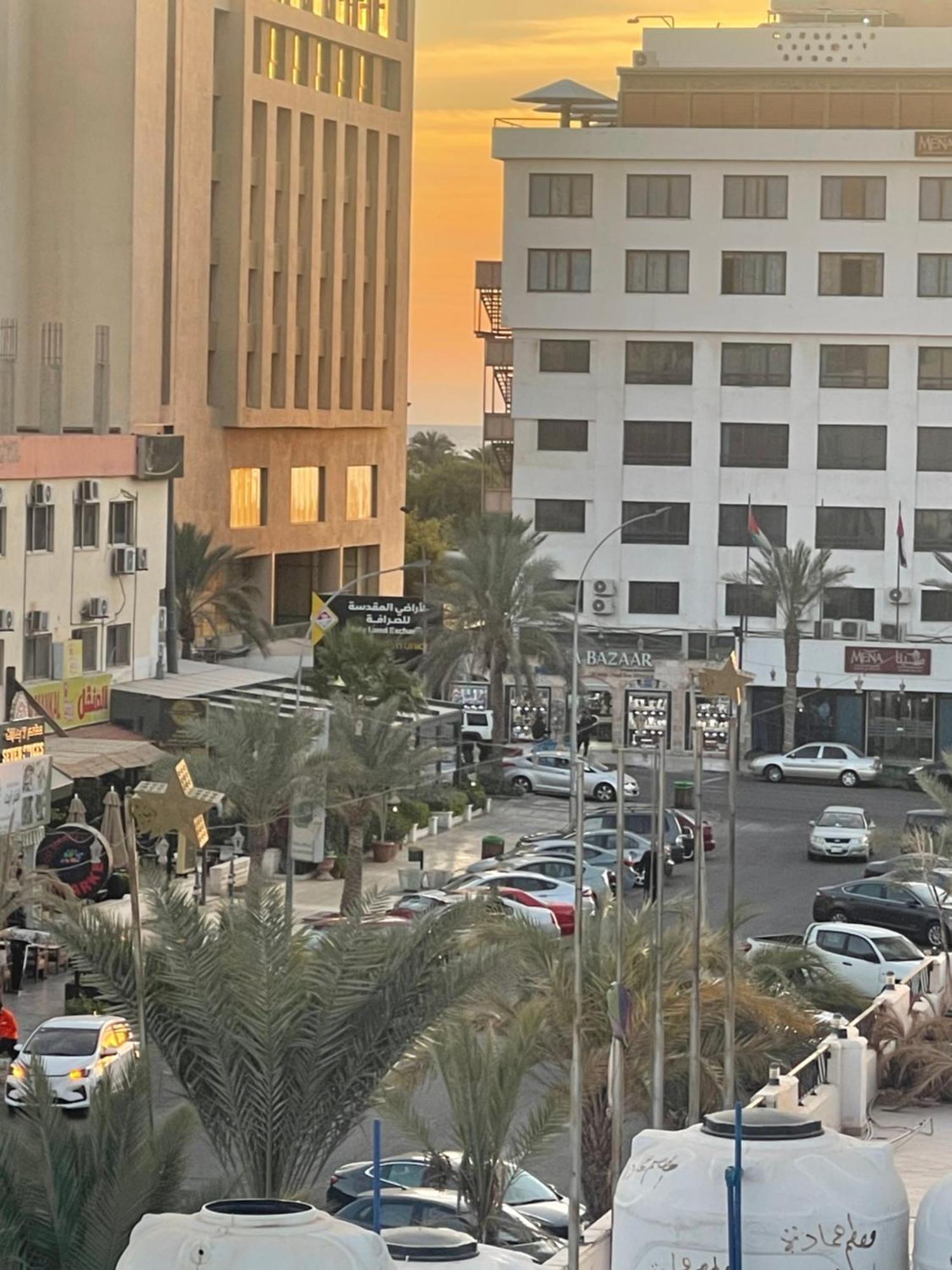 Pizza Street Hostel العقبة المظهر الخارجي الصورة